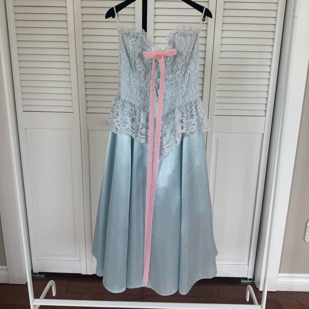 Gunne Sax Light Blue Lace Bodice Midi Dress with Pink Ribbon - Picture 4 of 5